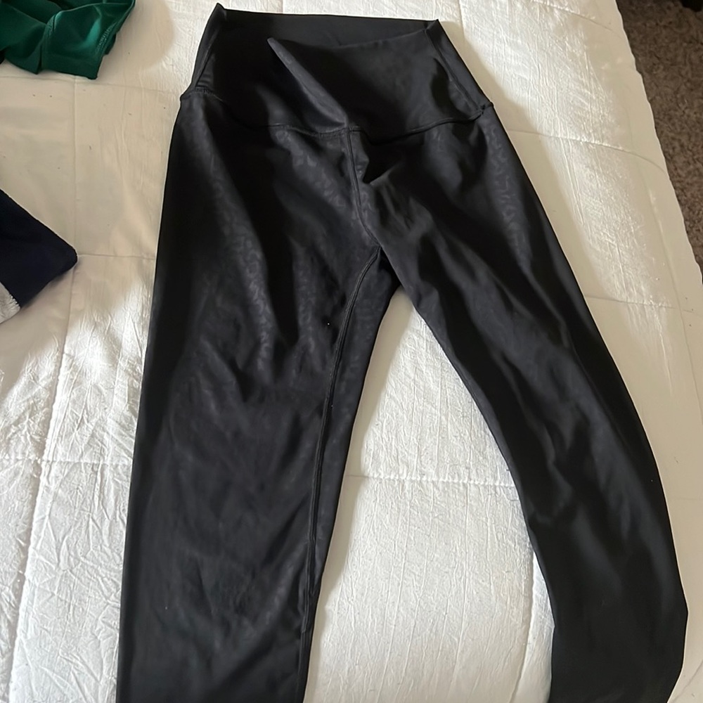 Like new black cheetah print leggings